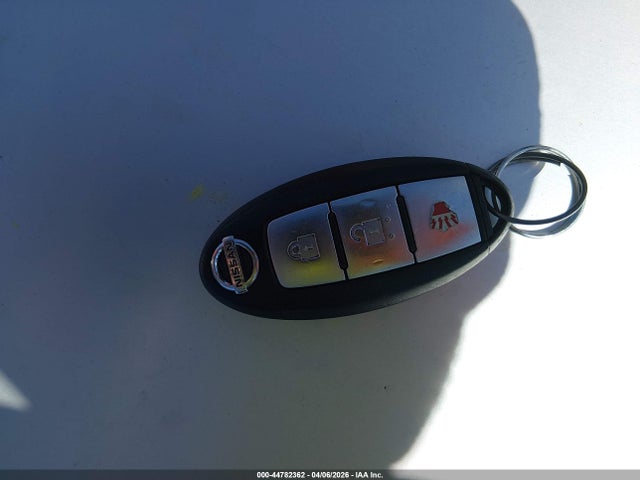 2015 Nissan Rogue Sv მანქანა იყიდება აუქციონზე, vin: KNMAT2MV4FP548208, აუქციონის ნომერი: 44782362