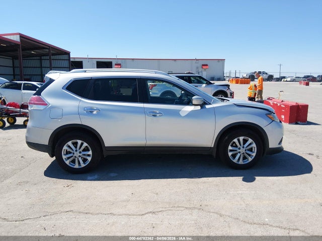 2015 Nissan Rogue Sv მანქანა იყიდება აუქციონზე, vin: KNMAT2MV4FP548208, აუქციონის ნომერი: 44782362