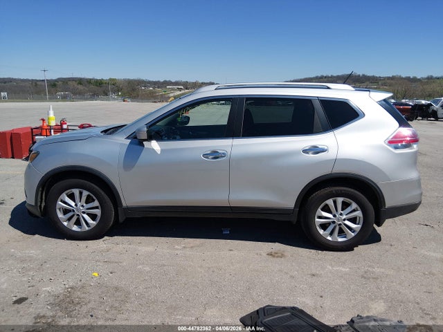 2015 Nissan Rogue Sv მანქანა იყიდება აუქციონზე, vin: KNMAT2MV4FP548208, აუქციონის ნომერი: 44782362