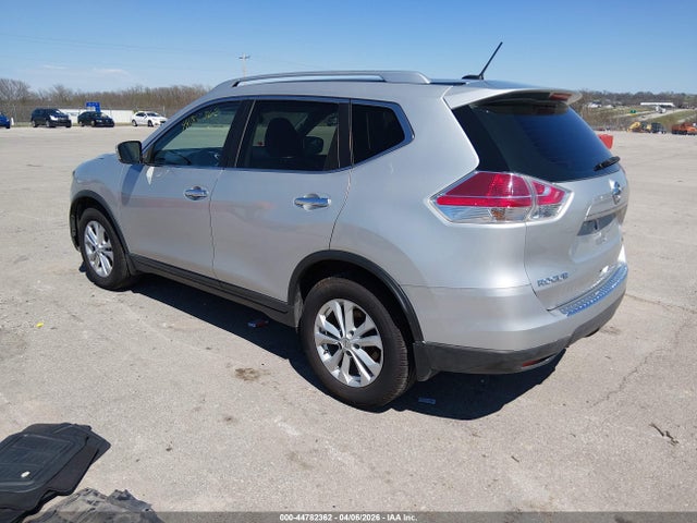2015 Nissan Rogue Sv მანქანა იყიდება აუქციონზე, vin: KNMAT2MV4FP548208, აუქციონის ნომერი: 44782362