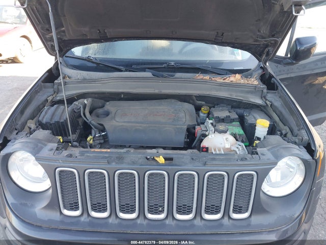 ZACCJABT5FPB98665 Jeep Renegade Latitude