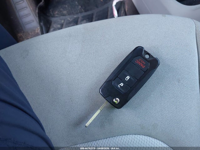 ZACCJABT5FPB98665 Jeep Renegade Latitude