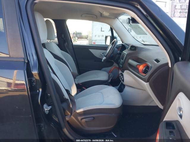 ZACCJABT5FPB98665 Jeep Renegade Latitude