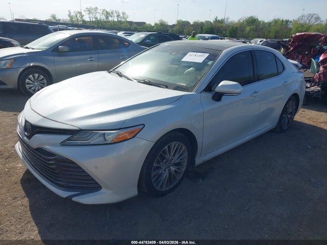 4T1B11HK3JU049216 Toyota CAMRY XLE