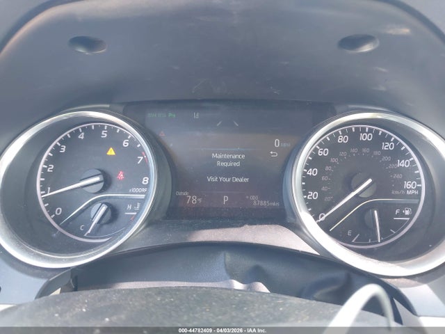4T1B11HK3JU049216 Toyota CAMRY XLE