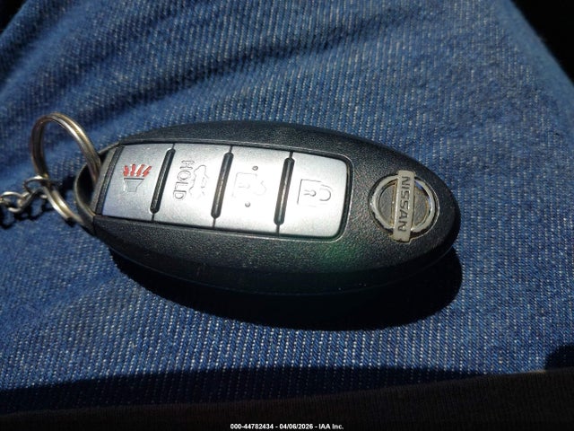 3N1AB7AP6JY210891 Nissan SENTRA SV