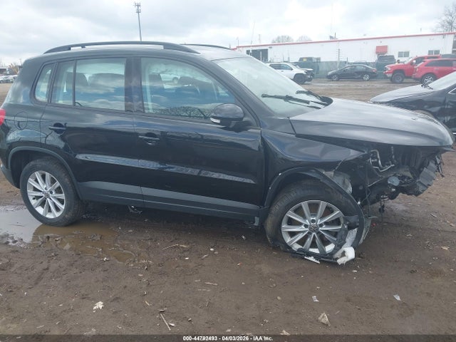 2017 Volkswagen Tiguan 2.0t/2.0t S მანქანა იყიდება აუქციონზე, vin: WVGBV7AX1HK051338, აუქციონის ნომერი: 44782493