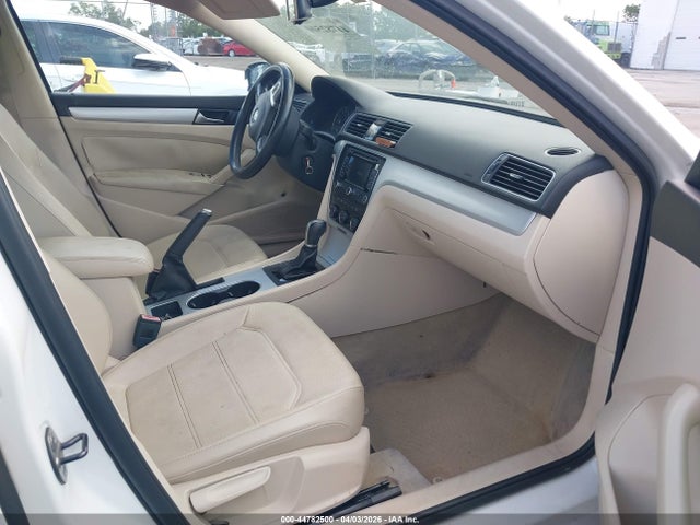44782500 :رقم المزاد ، 1VWBH7A35DC071991 vin ، 2013 Volkswagen Passat 2.5l Se مزاد بيع