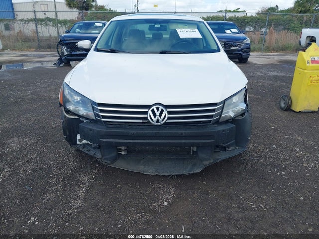 44782500 :رقم المزاد ، 1VWBH7A35DC071991 vin ، 2013 Volkswagen Passat 2.5l Se مزاد بيع