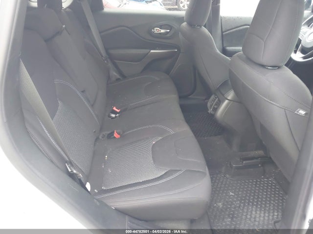 2019 Jeep Cherokee Latitude 4x4 მანქანა იყიდება აუქციონზე, vin: 1C4PJMCB5KD437553, აუქციონის ნომერი: 44782501