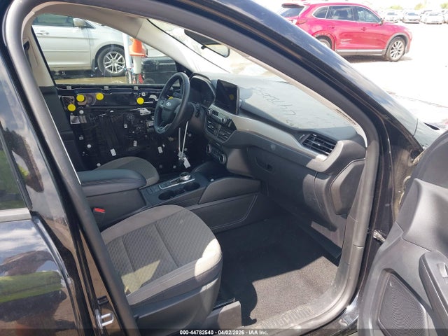 Продажа на аукционе авто 2022 Ford Escape Se, vin: 1FMCU0G60NUA93884, номер лота: 44782540
