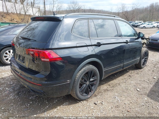 Продаж на аукціоні авто 2022 Volkswagen Tiguan 2.0t Se R-line Black, vin: 3VV8B7AX1NM100437, номер лоту: 44782601