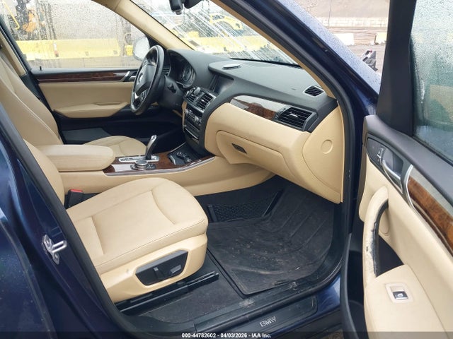 2016 BMW X3 5UXWX9C54G0D86659 Photo 4