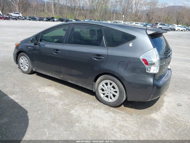 2014 TOYOTA PRIUS V JTDZN3EU8E3349497 Photo 2
