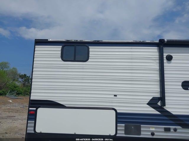 4YDTZRN29NS371197 Crossroads Zinger Zt328s