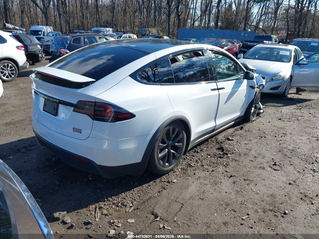 Продаж на аукціоні авто 2023 Tesla Model X Plaid Tri Motor All-wheel Drive, vin: 7SAXCBE64PF429879, номер лоту: 44782631