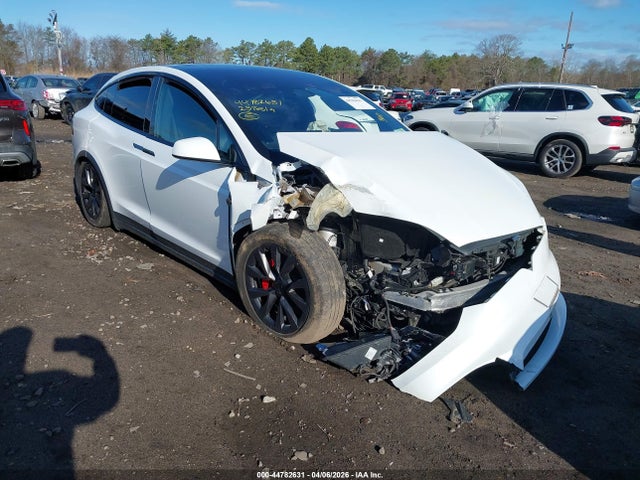 Продаж на аукціоні авто 2023 Tesla Model X Plaid Tri Motor All-wheel Drive, vin: 7SAXCBE64PF429879, номер лоту: 44782631