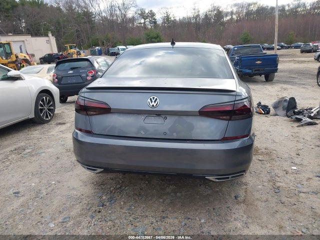 2021 Volkswagen Passat 2.0t R-line მანქანა იყიდება აუქციონზე, vin: 1VWMA7A35MC005924, აუქციონის ნომერი: 44782667