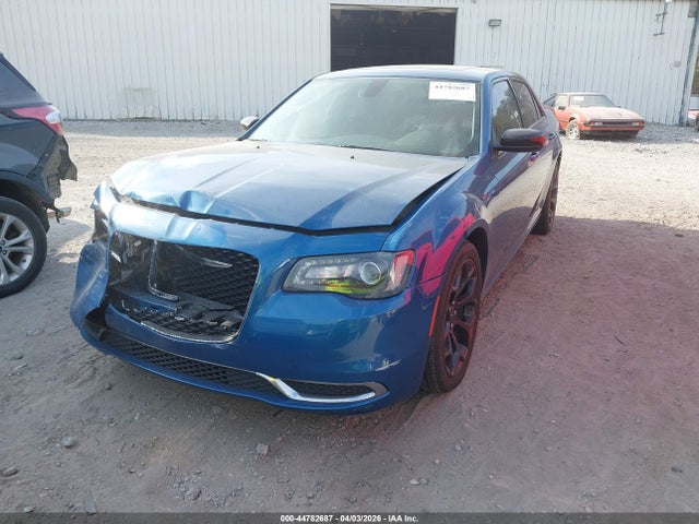 2020 Chrysler 300 Touring მანქანა იყიდება აუქციონზე, vin: 2C3CCAAG2LH147561, აუქციონის ნომერი: 44782687