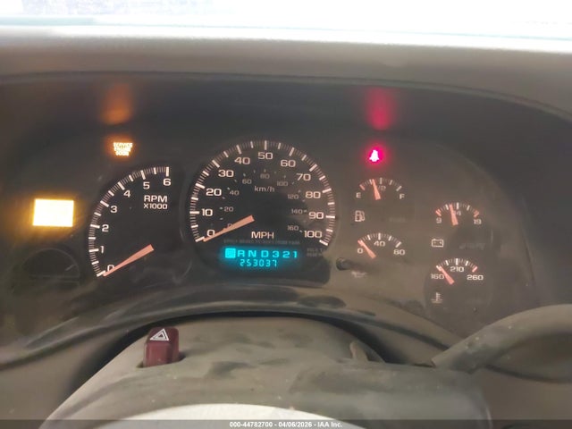 2002 Gmc Yukon Sle მანქანა იყიდება აუქციონზე, vin: 1GKEK13Z12R143994, აუქციონის ნომერი: 44782700