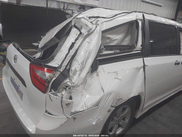 Продажа на аукционе авто 2020 Toyota Sienna L, vin: 5TDZZ3DCXLS074076, номер лота: 44782710