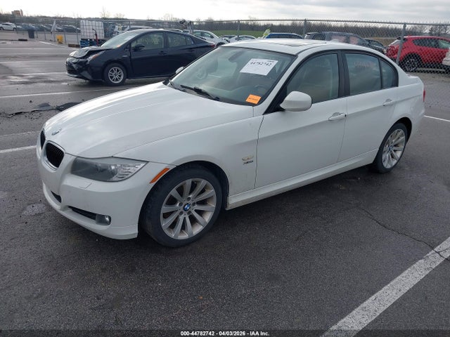 44782742 :رقم المزاد ، WBAPK7G52BNN78736 vin ، 2011 Bmw 328i Xdrive مزاد بيع
