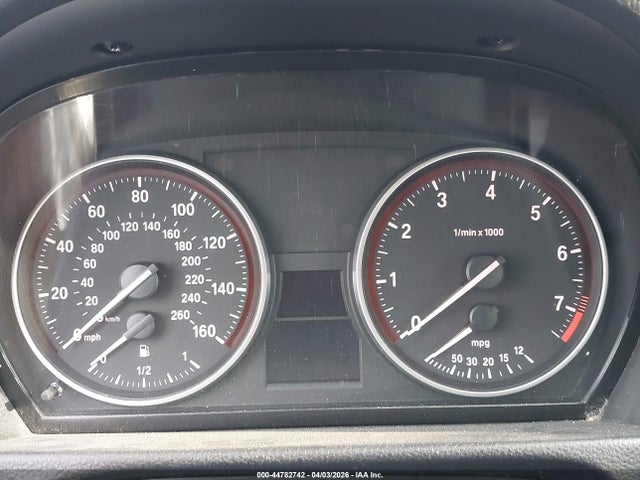 44782742 :رقم المزاد ، WBAPK7G52BNN78736 vin ، 2011 Bmw 328i Xdrive مزاد بيع