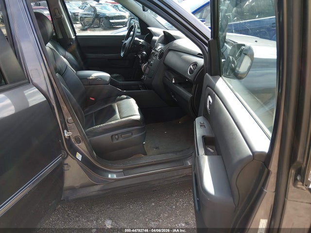 44782746 :رقم المزاد ، 5FNYF4H98EB056689 vin ، 2014 Honda Pilot Touring مزاد بيع