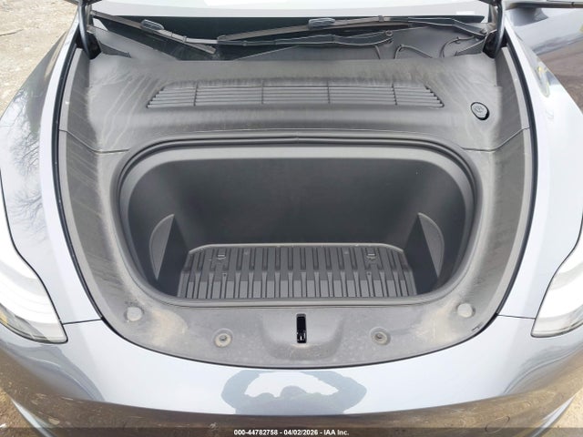 7SAYGDEE7PF850913 Tesla Model Y