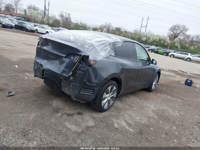 7SAYGDEE7PF850913 Tesla Model Y