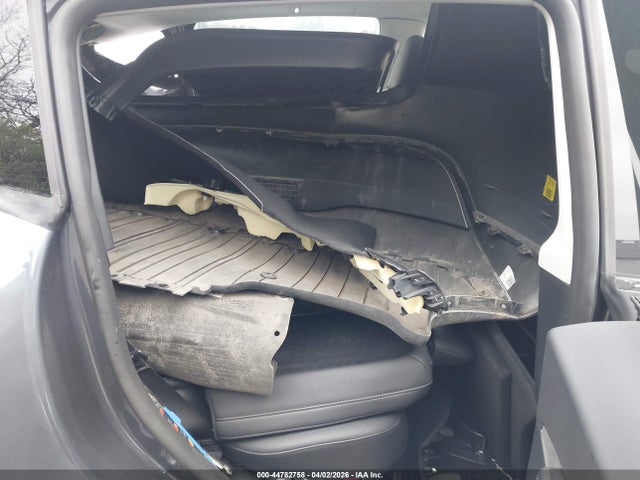 7SAYGDEE7PF850913 Tesla Model Y