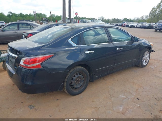 2014 Nissan Altima 2.5 Sv მანქანა იყიდება აუქციონზე, vin: 1N4AL3AP5EC281605, აუქციონის ნომერი: 44782768