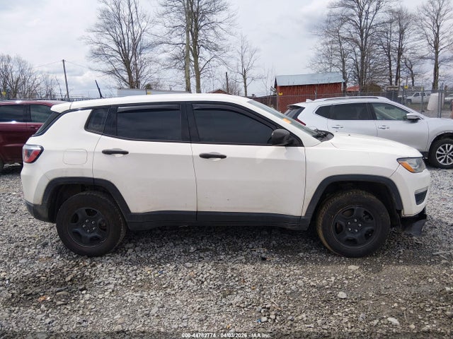 2017 Jeep New Compass Sport 4x4 მანქანა იყიდება აუქციონზე, vin: 3C4NJDAB1HT646415, აუქციონის ნომერი: 44782774