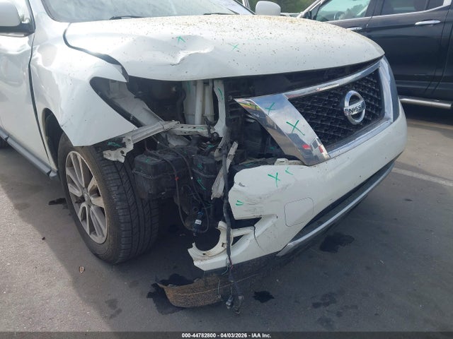 44782800 :رقم المزاد ، 5N1AR2MM0FC653272 vin ، 2015 Nissan Pathfinder Platinum/s/sl/sv مزاد بيع