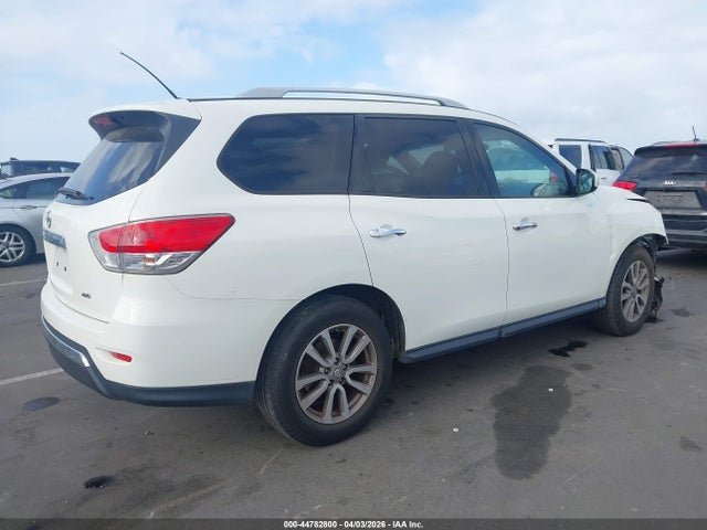 44782800 :رقم المزاد ، 5N1AR2MM0FC653272 vin ، 2015 Nissan Pathfinder Platinum/s/sl/sv مزاد بيع