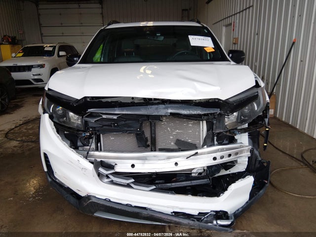 44782832 :رقم المزاد ، 5FNYF8H63RB002512 vin ، 2024 Honda Passport Awd Trailsport مزاد بيع