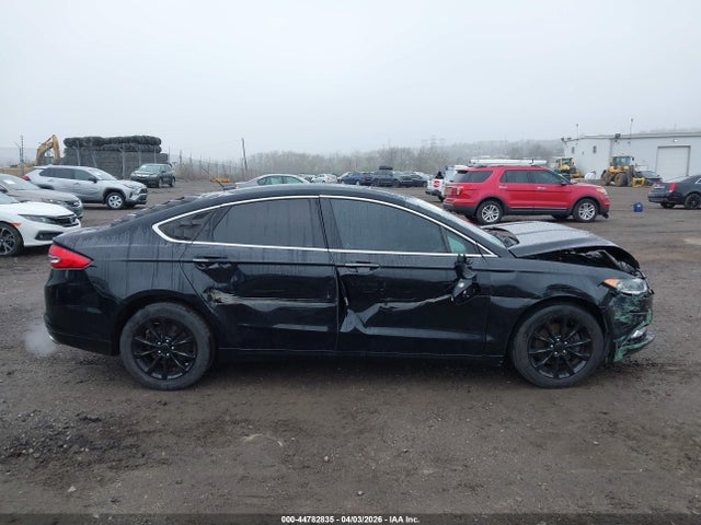 3FA6P0HD3HR203270 Ford FUSION SE