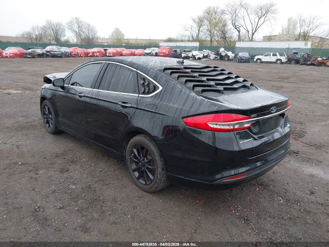 3FA6P0HD3HR203270 Ford FUSION SE