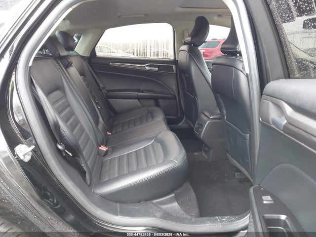 3FA6P0HD3HR203270 Ford FUSION SE