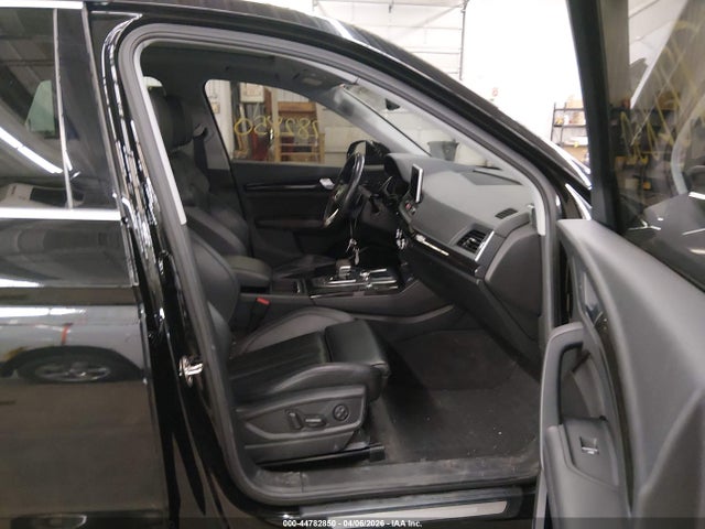 Продаж на аукціоні авто 2018 Audi Q5 2.0t Premium/2.0t Tech Premium, vin: WA1CNAFY5J2122113, номер лоту: 44782850