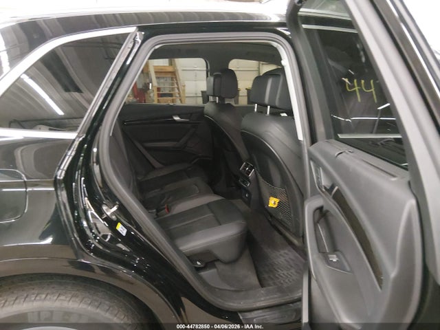 Продаж на аукціоні авто 2018 Audi Q5 2.0t Premium/2.0t Tech Premium, vin: WA1CNAFY5J2122113, номер лоту: 44782850