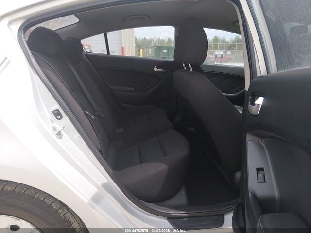 KIA FORTE LX 2017 3KPFK4A72HE049159 Image 8