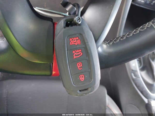 44782919 :رقم المزاد ، KMHTG6AF4LU021196 vin ، 2020 Hyundai Veloster 2.0 Premium مزاد بيع