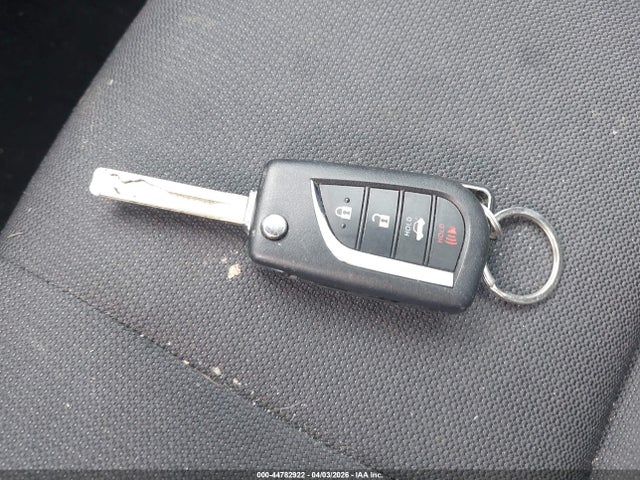 5YFB4MDE0RP170212 Toyota COROLLA LE