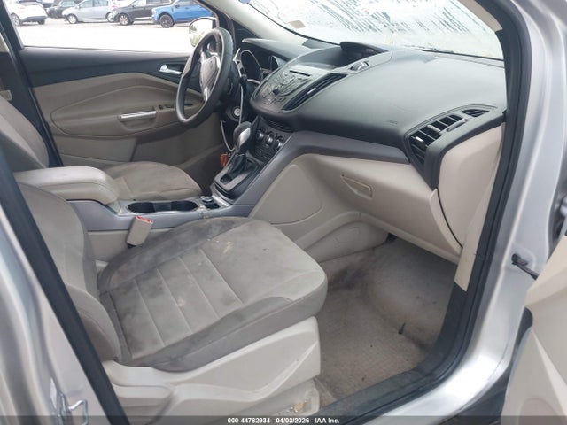 2016 Ford Escape Se მანქანა იყიდება აუქციონზე, vin: 1FMCU0GX1GUB20067, აუქციონის ნომერი: 44782934