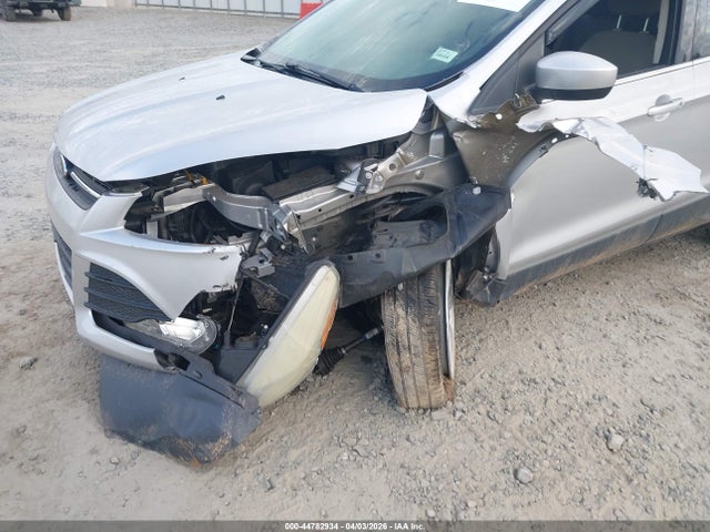 2016 Ford Escape Se მანქანა იყიდება აუქციონზე, vin: 1FMCU0GX1GUB20067, აუქციონის ნომერი: 44782934