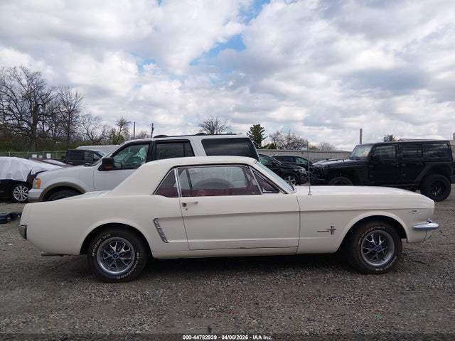 44782939 :رقم المزاد ، 5F07C390315 vin ، 1965 Ford Mustang مزاد بيع