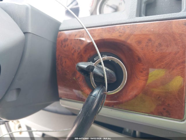 2009 CHRYSLER TOWN & COUNTRY 2A8HR54169R596977 Photo 10