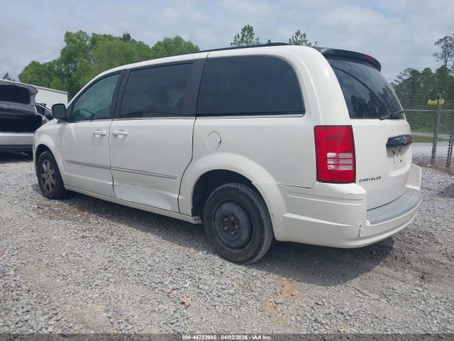 2009 CHRYSLER TOWN & COUNTRY 2A8HR54169R596977 Photo 2