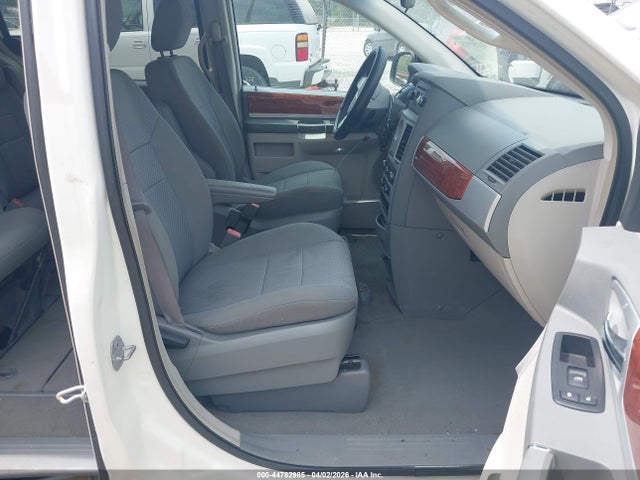 2009 CHRYSLER TOWN & COUNTRY 2A8HR54169R596977 Photo 4